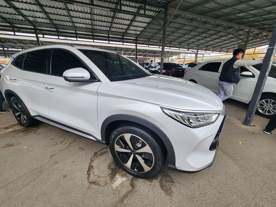 BYD song plus DM-i  2023йил сотилади