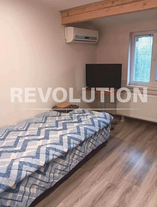 Едностаен от апартамент в района на м-т Ален мак!