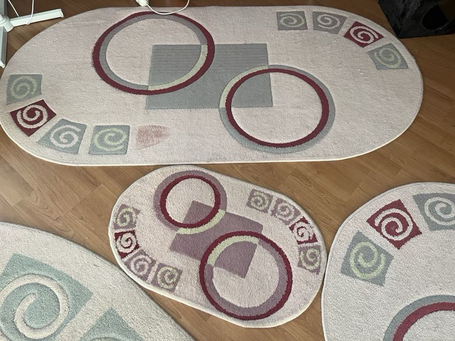 Set 4 covoare de forma ovala