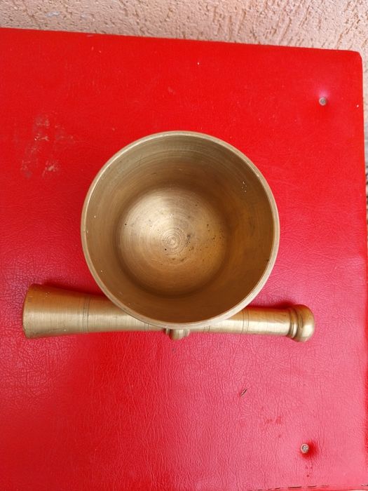 Mojar cu pistil, bronz