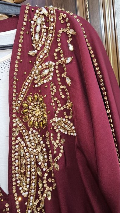 платье абая срочно продается б/у