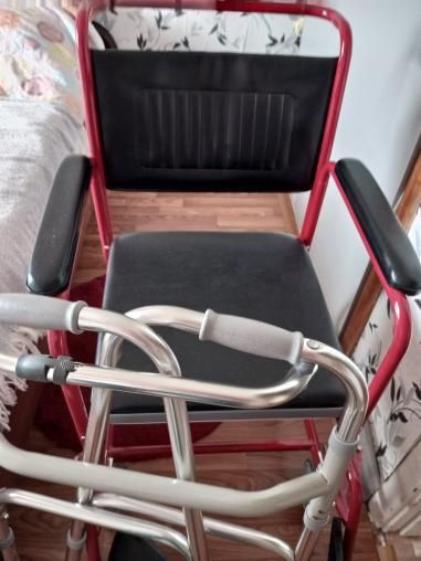 Продам коляску инвалидную новая биотуалет