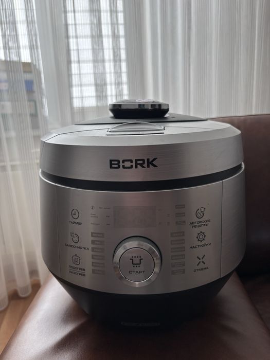 Мультиварка Bork u800