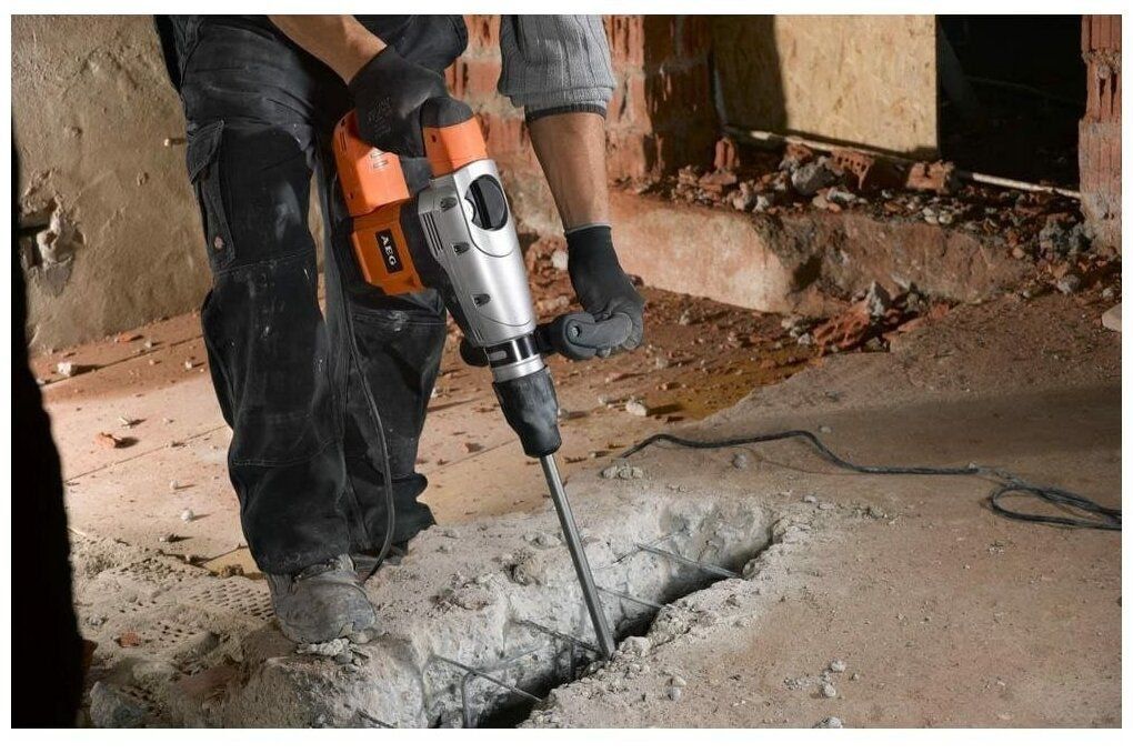 Adbonik xizmatlari va Arenda eshik teshik ochamiz kelishilgan xolda 99