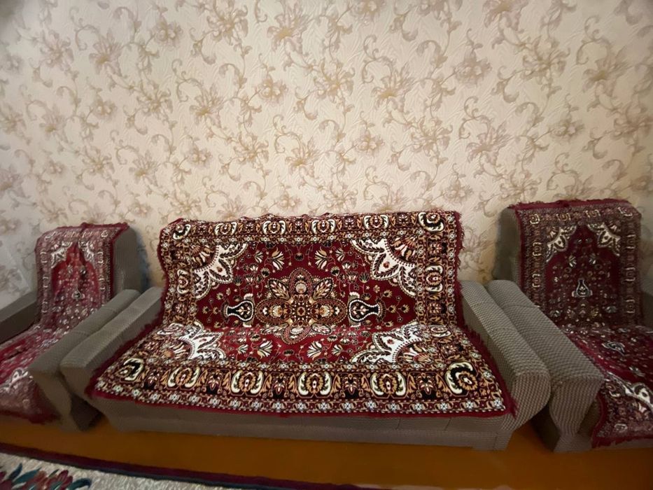 Бесплатно отдам диван кресло за бесплатно