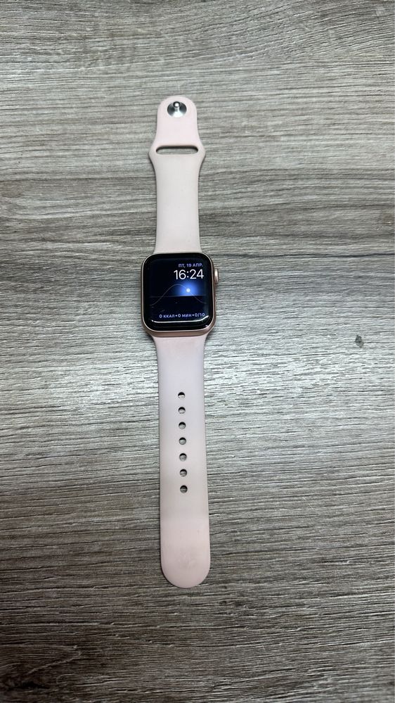 Смарт часы Apple Watch SE, 40mm A2351