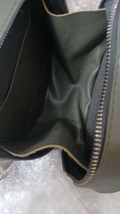 Продам сумочку женскую клатч