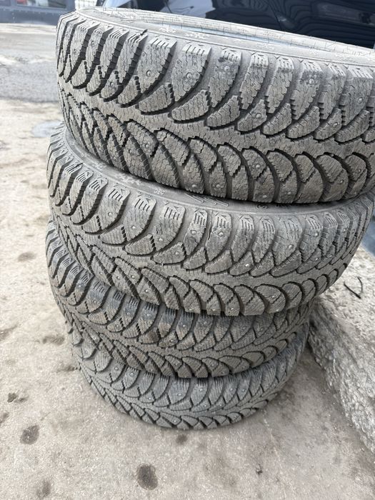 Зимние шины в отличном состоянии