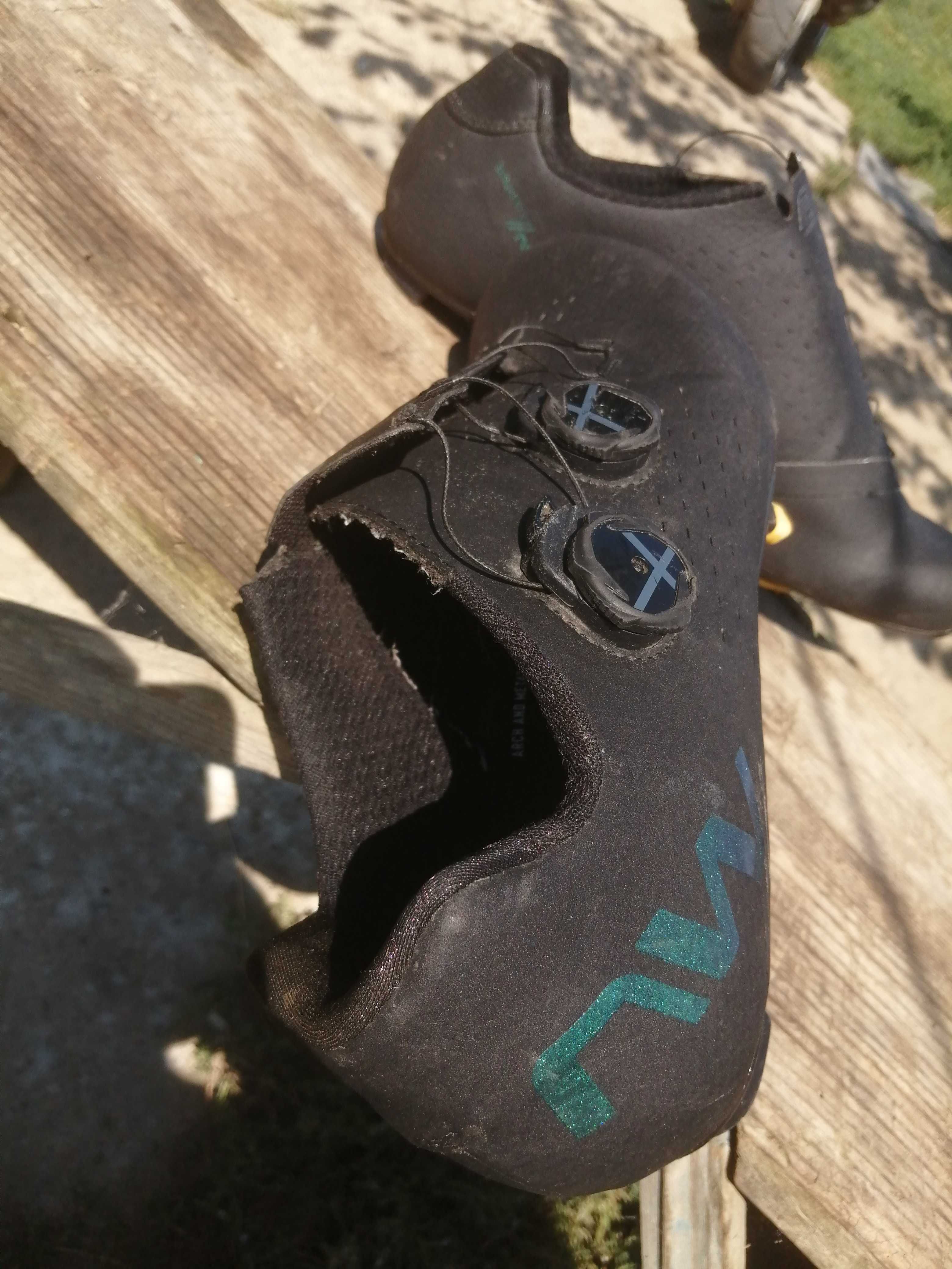 Pantofi de ciclism NORTHWAVE EXTREME GT 3, si pedale Shimano SPD SL