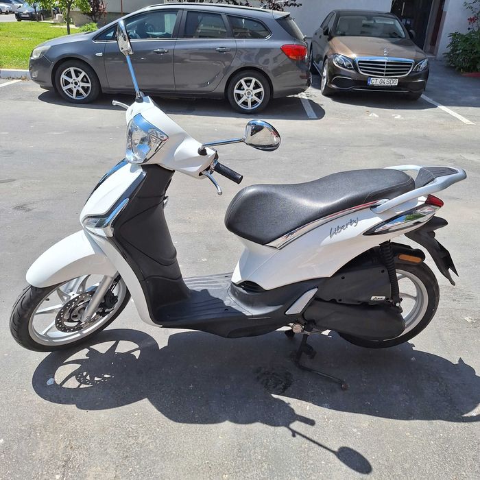 Vand Scuter Piaggio Liberty 50 4T 45 km/h