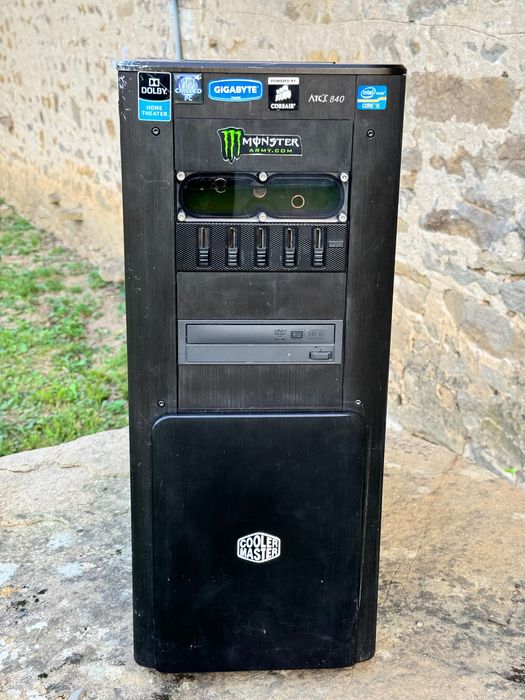 Настолен компютър, gaming PC, Intel i5, RX580 8GB, 12gb ram, 512gb SSD