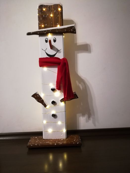 Снежен човек от дърво