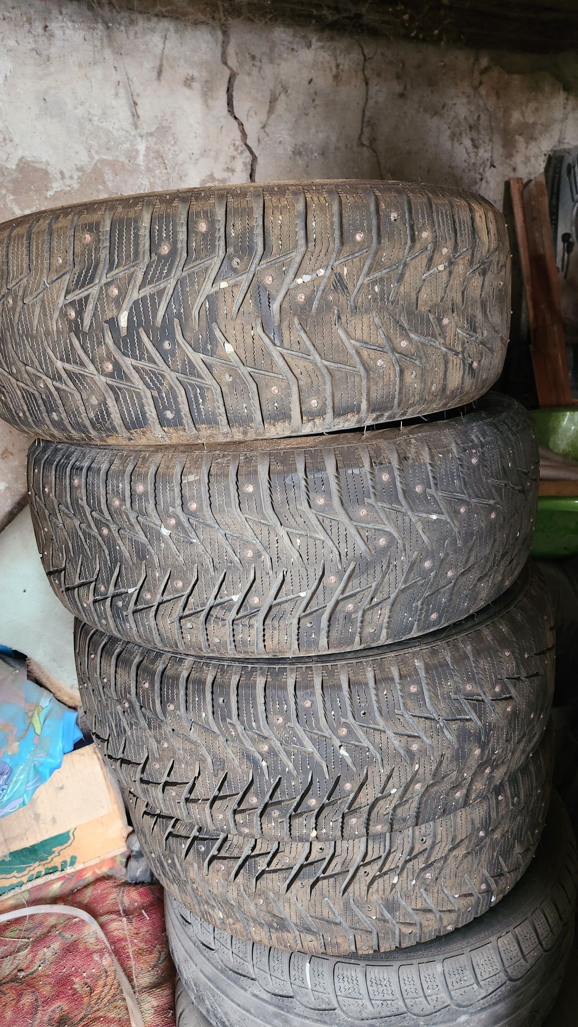 Шины  205/55 R16