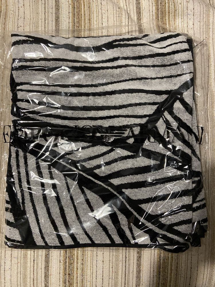 Emporio Armani хавлия/кърпа