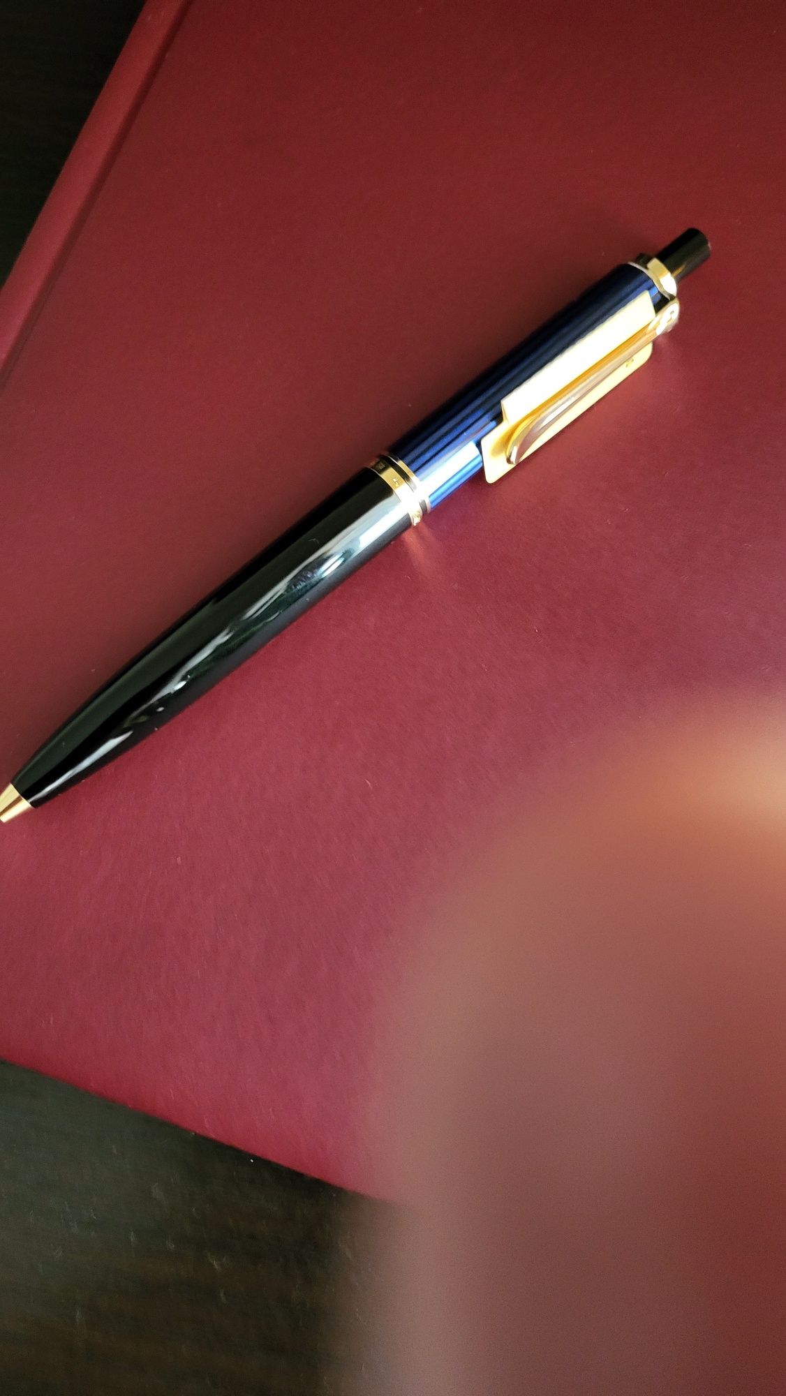 Pix Pelikan Souveran K400, negru albastru, Au24k, NOU.