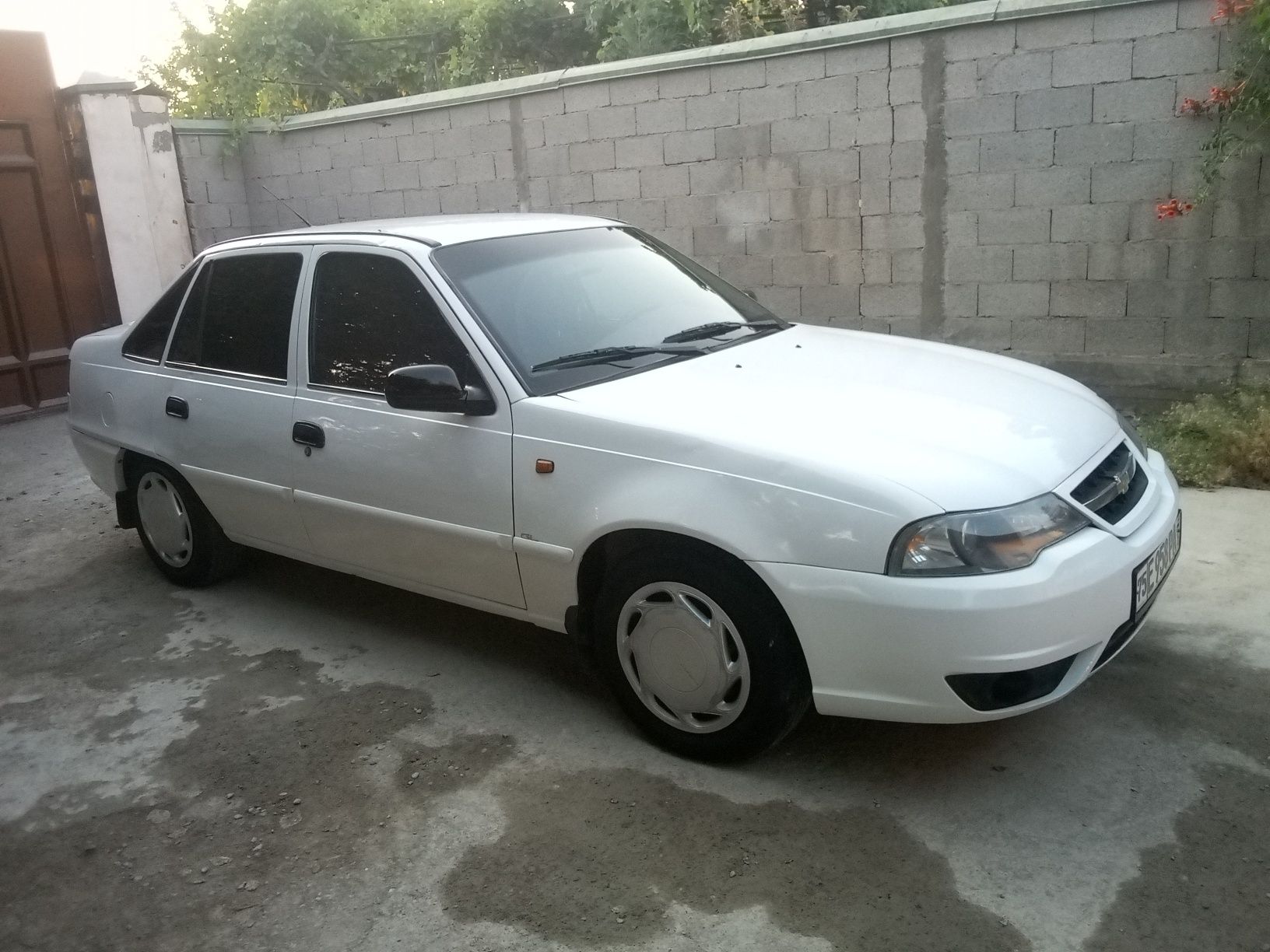 Нексия 2010 1,6 простой