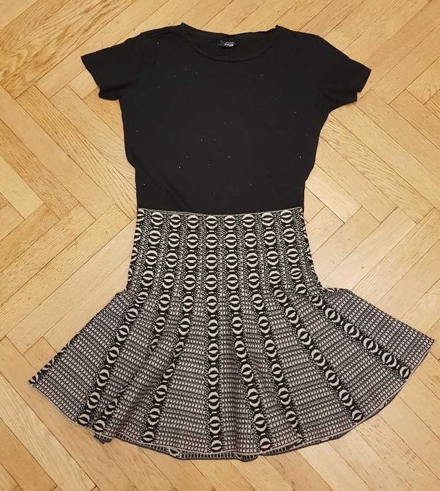 Set tricou si fusta pentru varsta de 13-15 ani sau marimea S