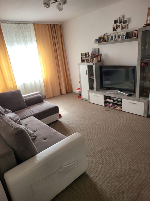 Vand Apartament 3 camere
