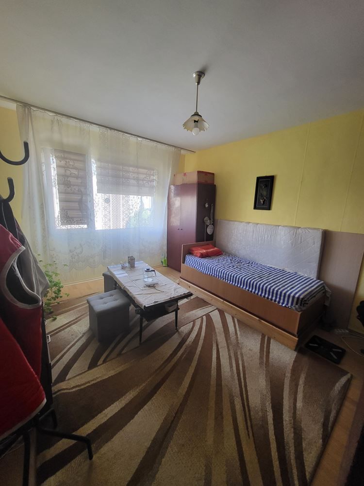 Продава се Тристаен апартамент в София, Люлин 8 - 90 кв.м за 1534 €/кв.м - Снимка #9