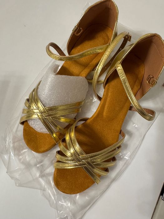 Туфли для бальных танцев. новые. 32 р.