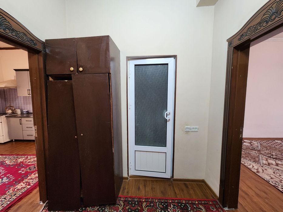 1 xonali kvartira sotiladi