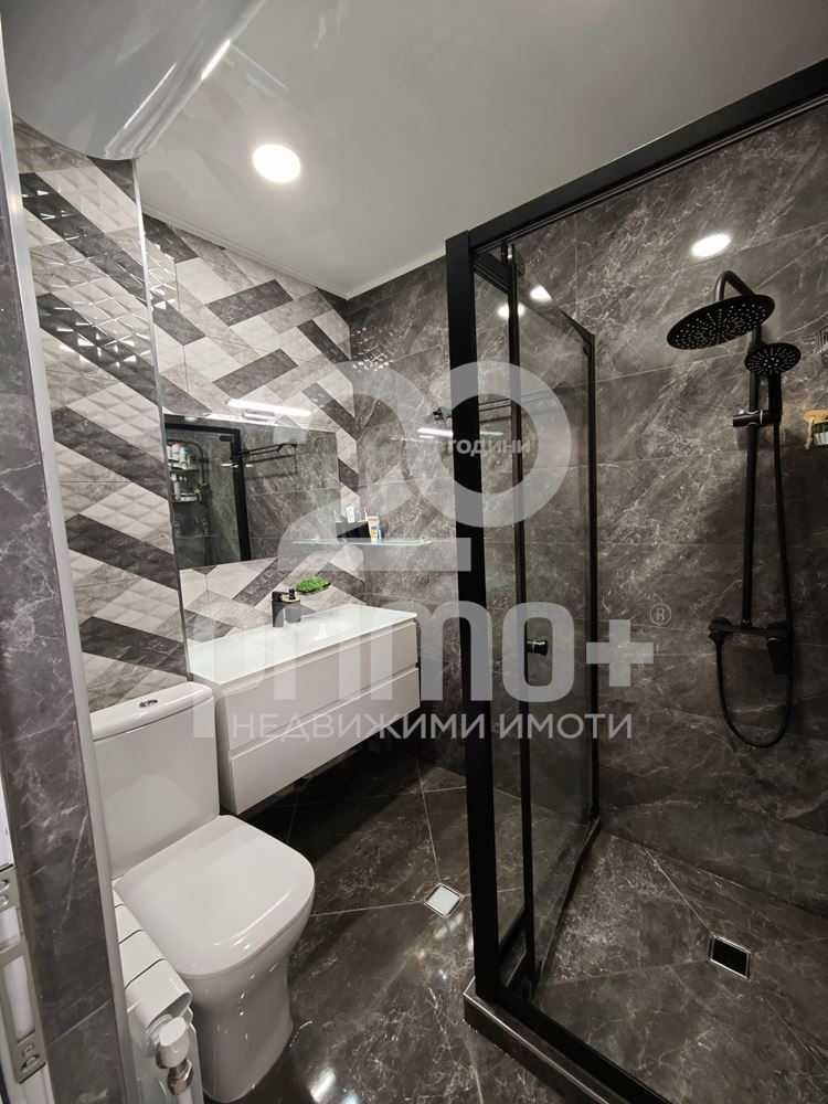 Продава се Тристаен апартамент в Велико Търново, Център - 196 кв.м за 1322 €/кв.м - Снимка #12