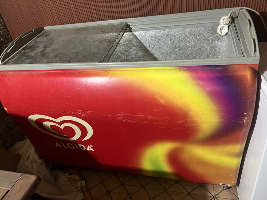 Продам морозильник