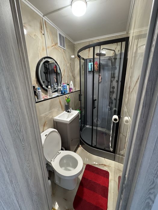 Vand apartament cu 3 camere mobilat