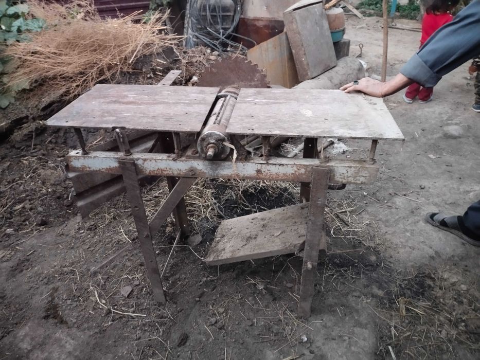 Станок для резки дерева