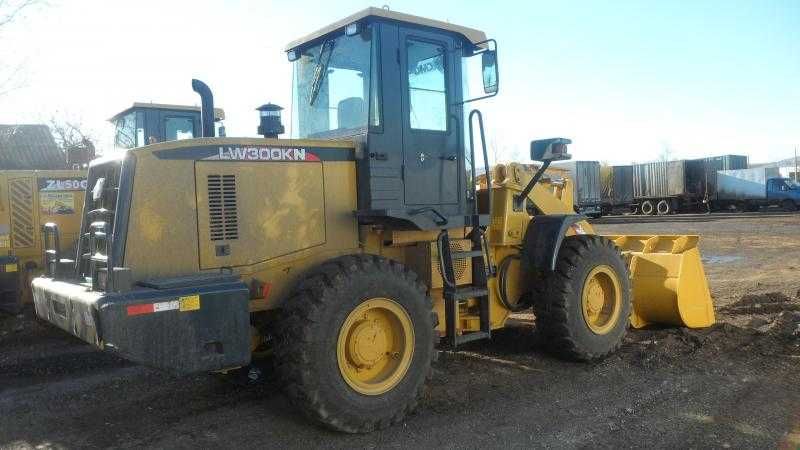 Погрузчик фронтальный XCMG LW300KN