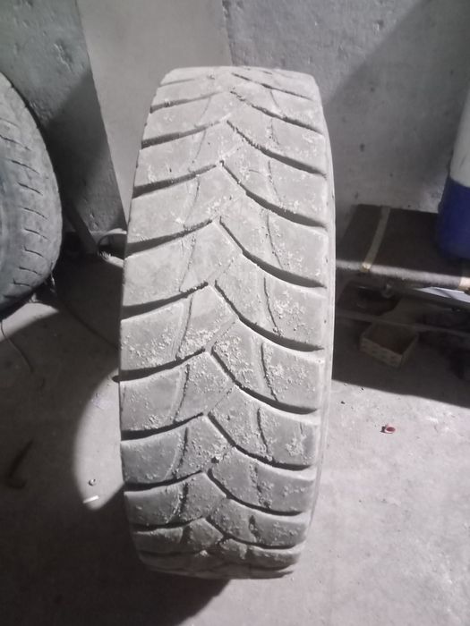 Продам резину на хочу