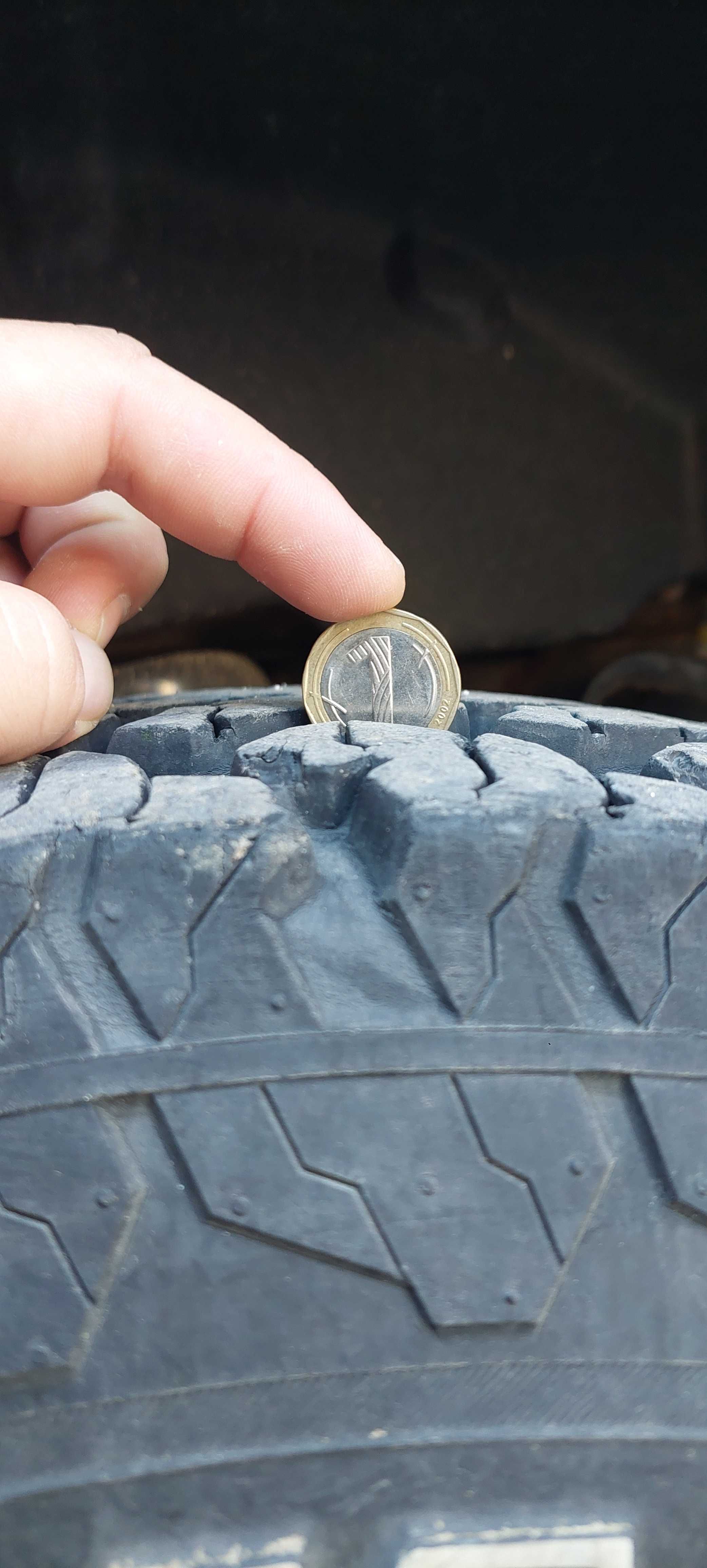 гуми maxxis worm drive  AT 235/70/16