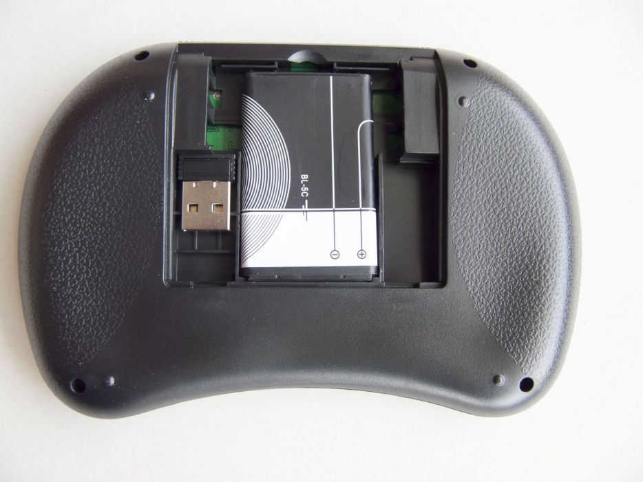 Безжична клавиатура с тъчпад мишка за смарт телевизор с LiOn батерия