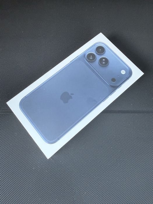 НОВ Iphone 17 Pro Max 1 TB Deep Blue ГАРАНЦИЯ ПОДАРЪЦИ