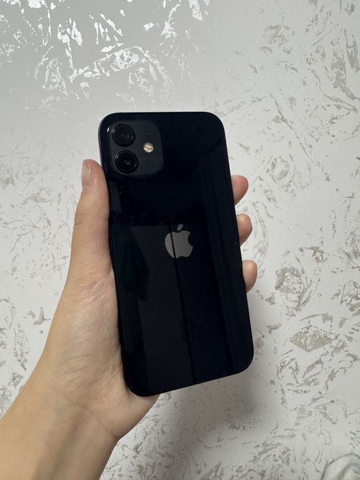 Айфон 12, 64 гб без коробки