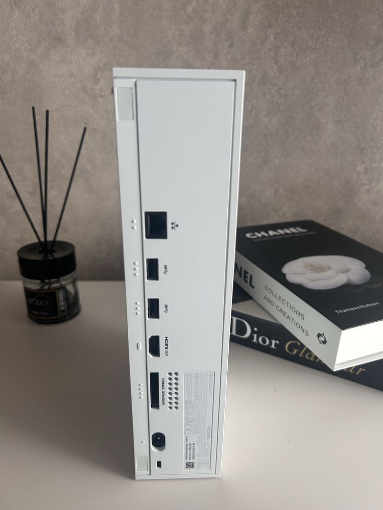 Продам XBOX в отличном состоянии