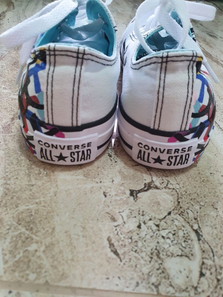 Bascheți Converse ALL STAR marime 35