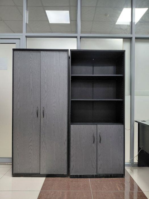 Стол/шкаф/стулья