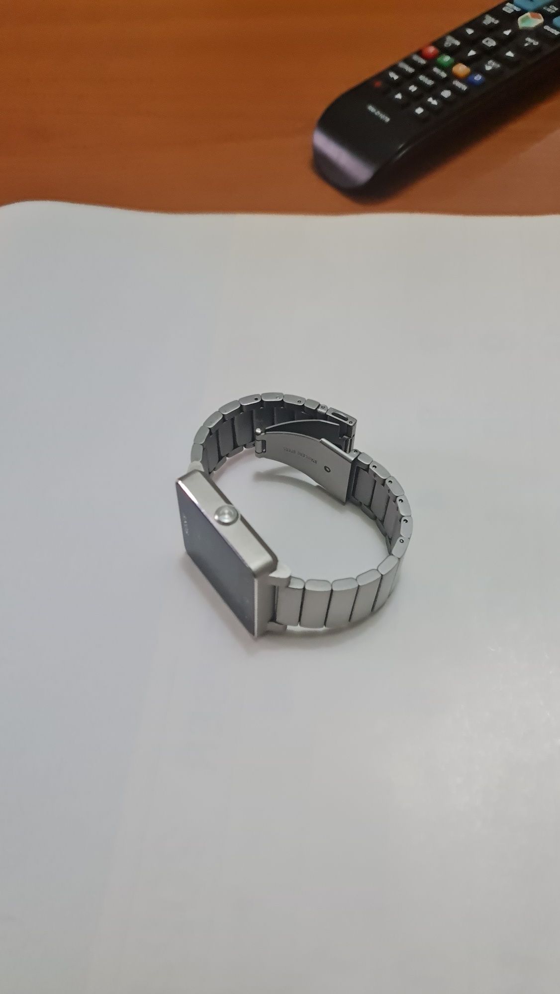 Sony smart watch 2  ,110 lei si Vastoc automatic parasutisti rusesc le