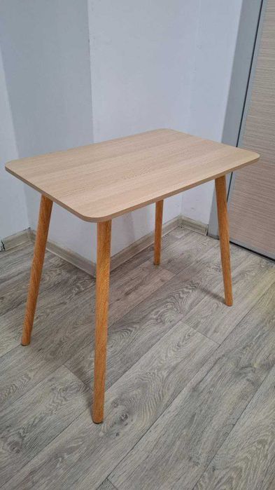 Журнальный столик