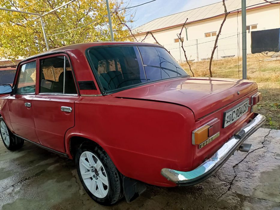 VAZ 2101 srochna sotiladi 1750$ kami bor