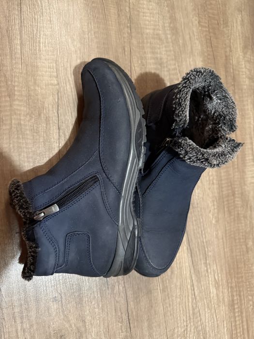Ботинки на меху размер 41/42