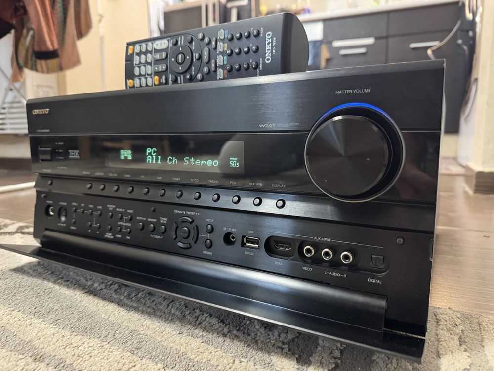 Onkyo TX-NR808 resiver