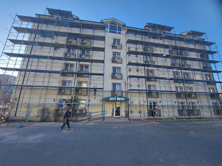 Închiriem schelă metalică cu montaj autorizat!