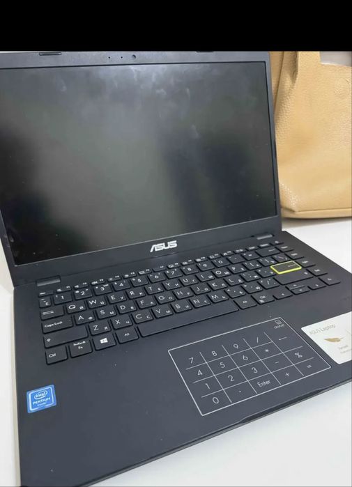 Продам ноутбук Asus