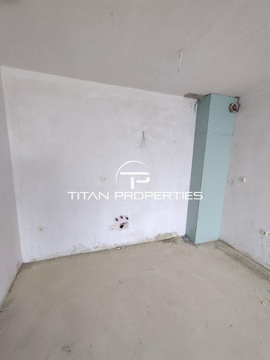 Тристаен апартамент в кв. Сарафово