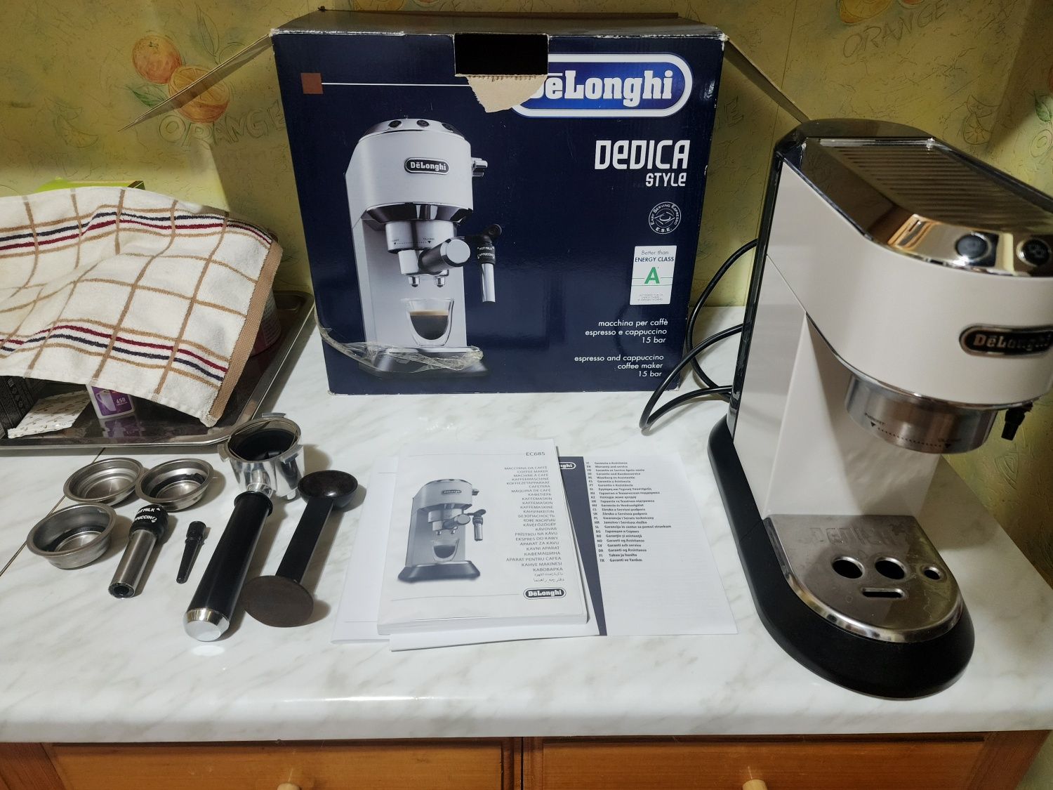 Кофемашина De'Longhi EC685.W