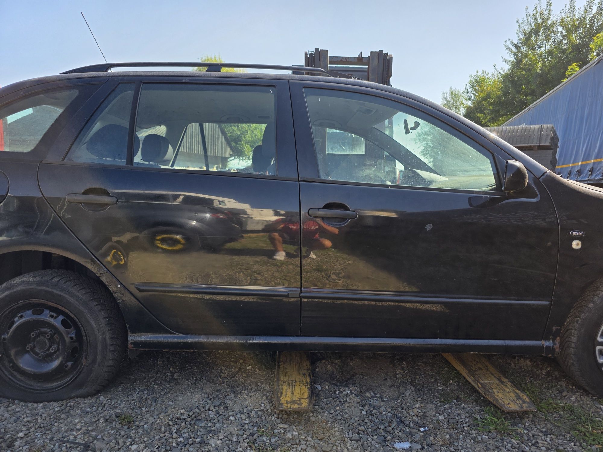 Dezmembrez Skoda Fabia 1.4 benzina