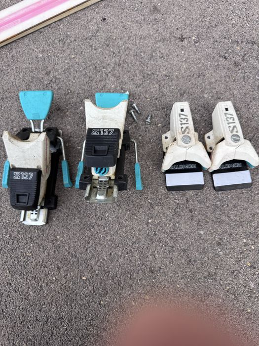 Ски автомати употребявани. Продават се и двата.