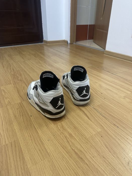 Jordan 4 retro            .